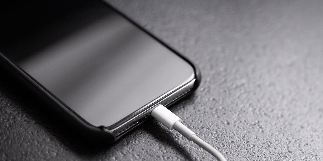 10 tips om hvordan du kan forlenge batterilevetiden på mobilen din.